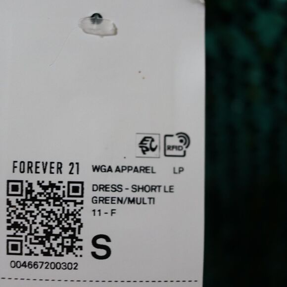 Forever 21 Festive Green Sequin Dress with Red Bows Holiday Christmas Small - Picture 12 of 12